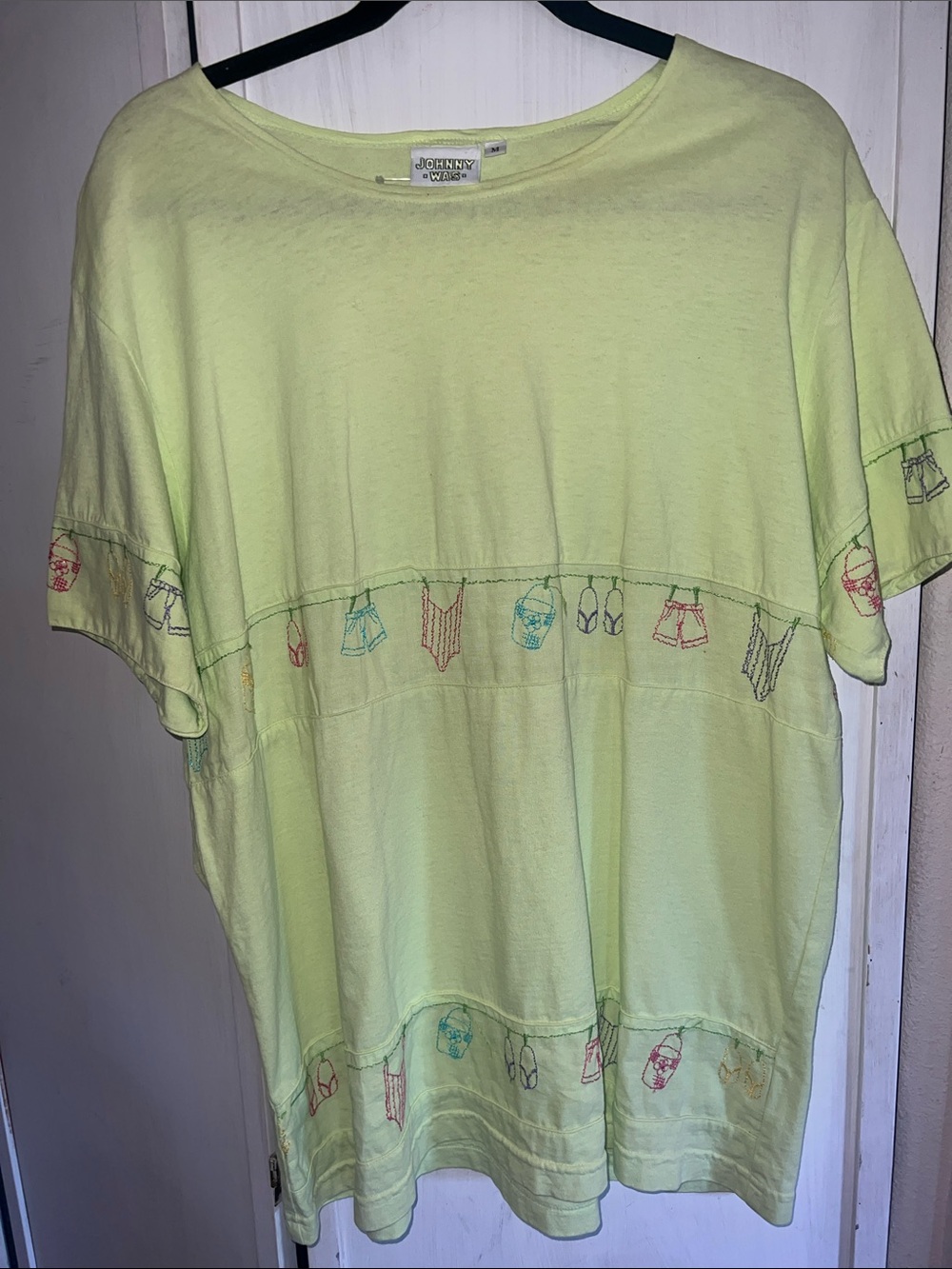 Johnny Was Kids Neon Lime Embroidered Short Sleeve Tee sz M